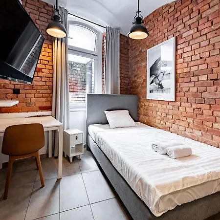 Apartmán Rentplanet - Strzalowa *